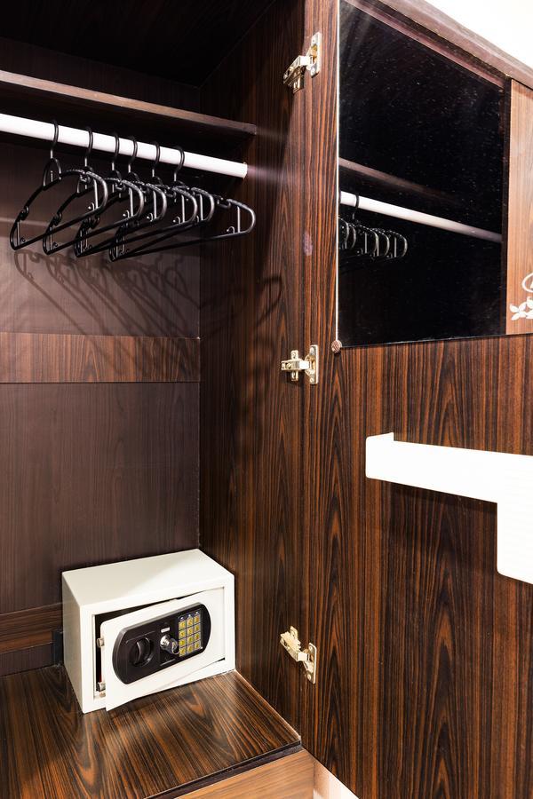 Smile House Karon Hotel Екстериор снимка