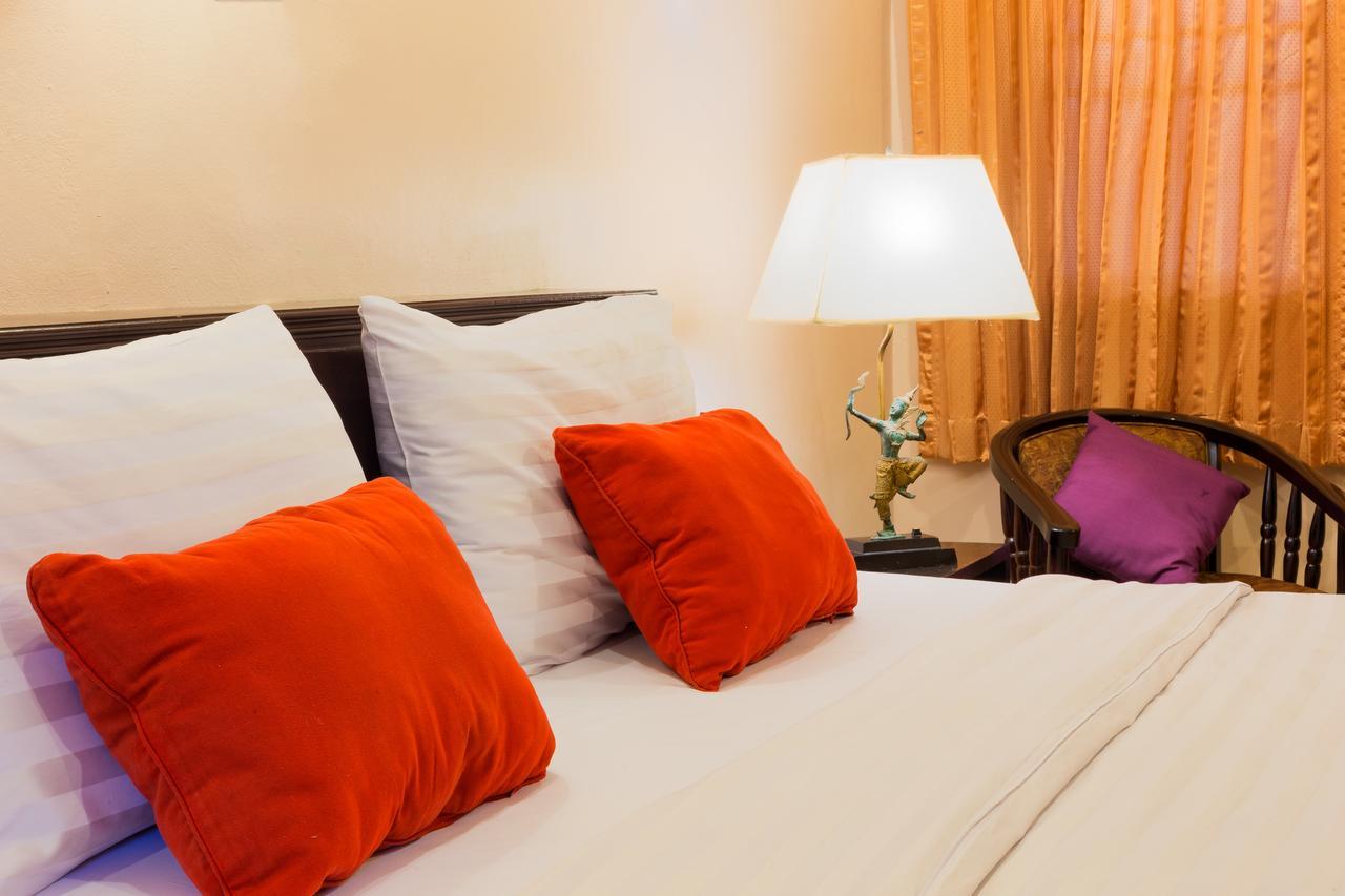 Smile House Karon Hotel Екстериор снимка