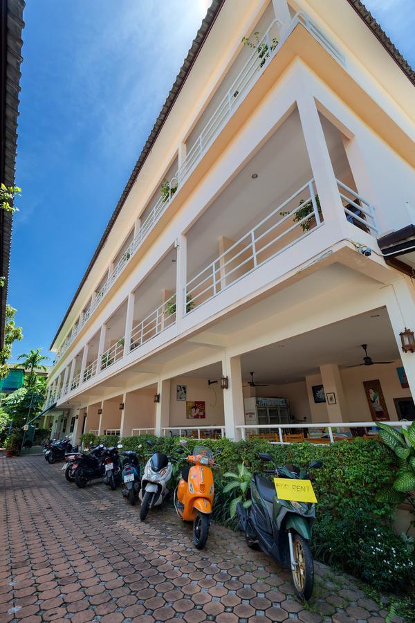 Smile House Karon Hotel Екстериор снимка