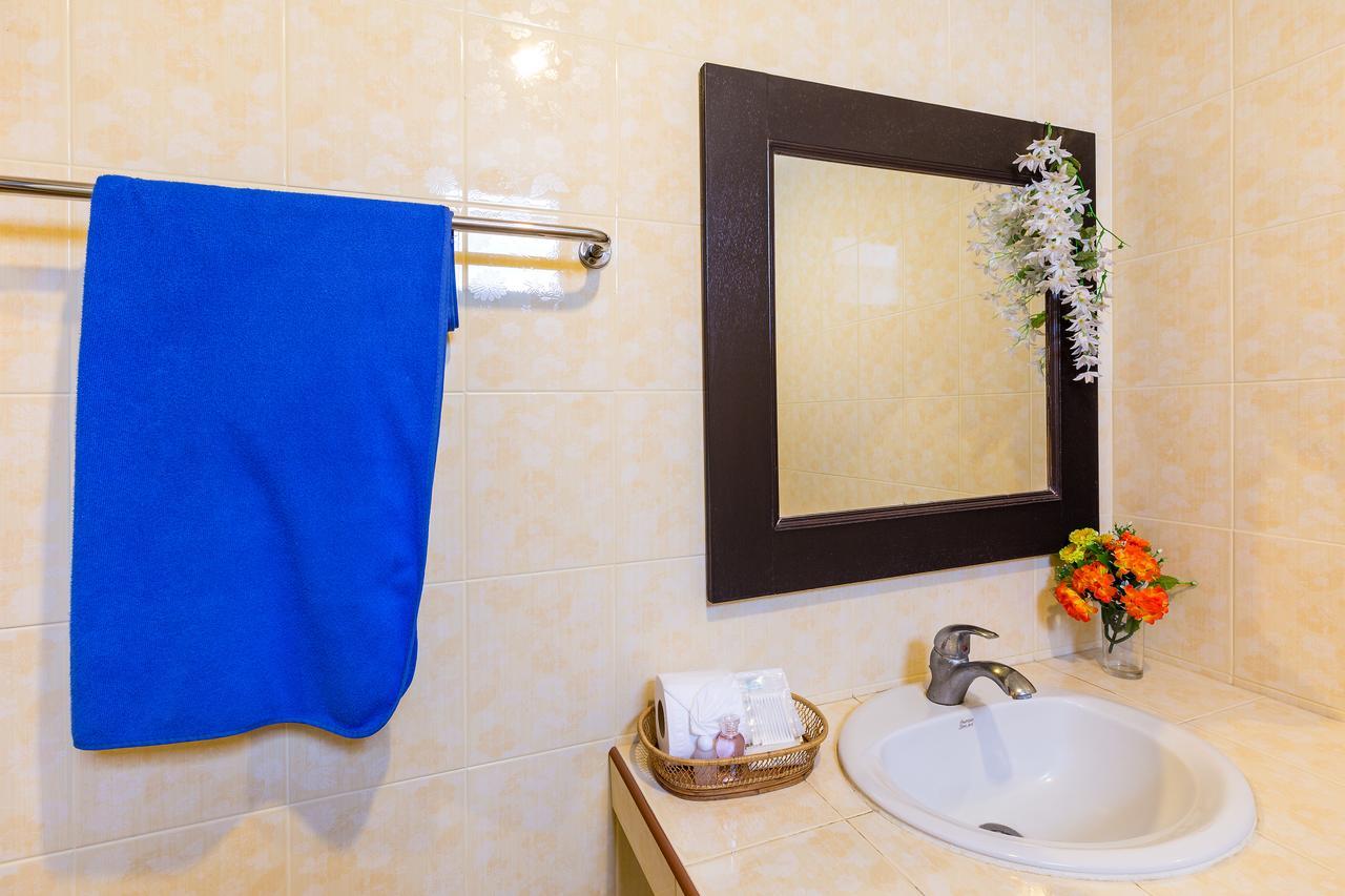 Smile House Karon Hotel Екстериор снимка