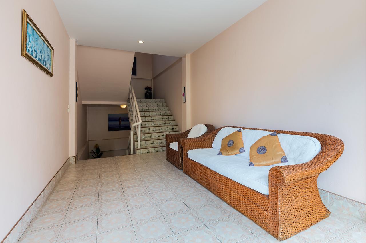 Smile House Karon Hotel Екстериор снимка