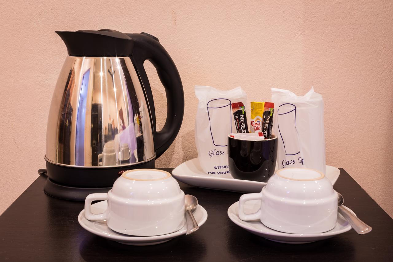 Smile House Karon Hotel Екстериор снимка