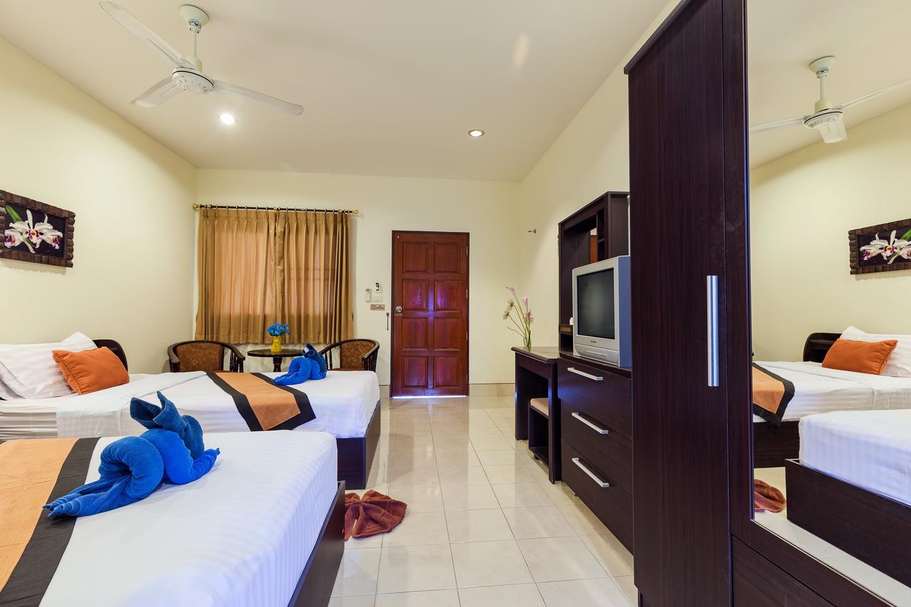 Smile House Karon Hotel Екстериор снимка