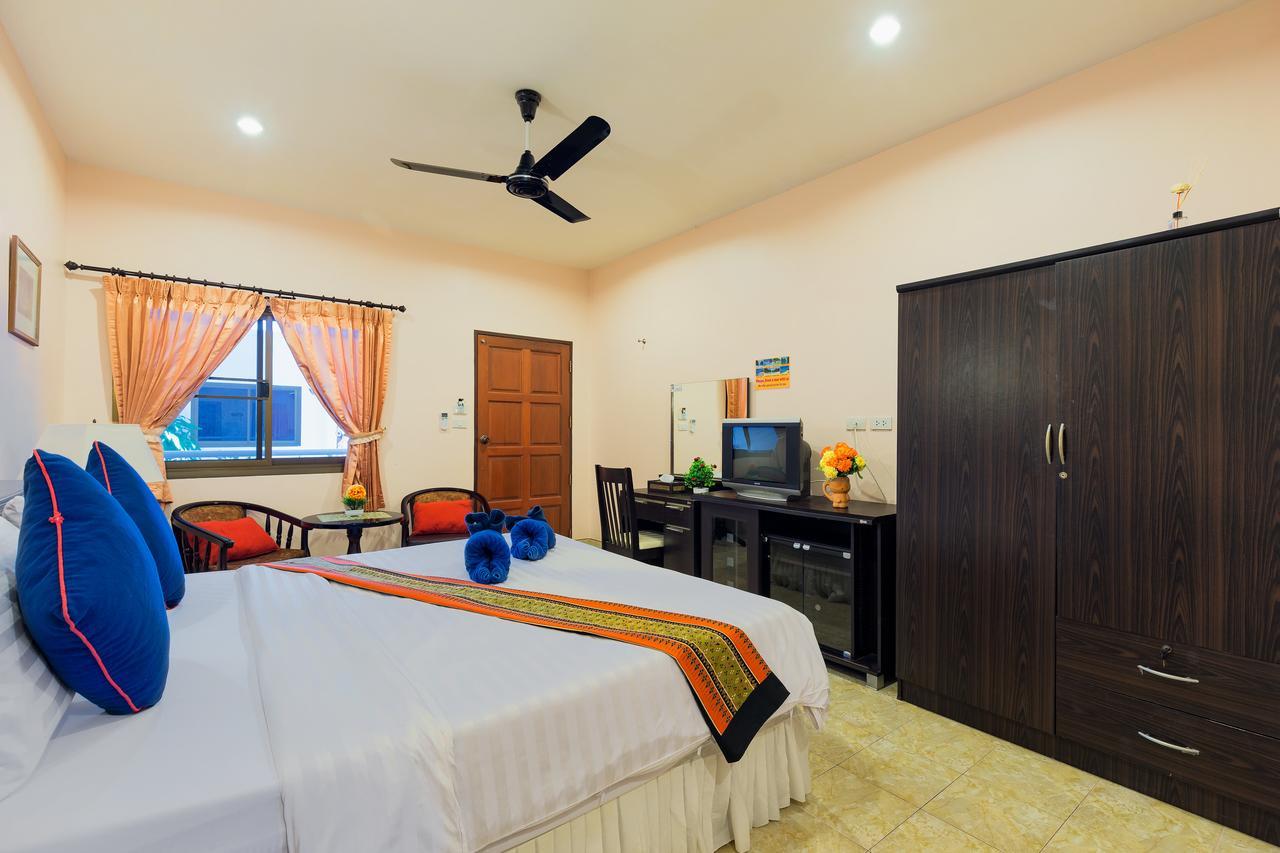 Smile House Karon Hotel Екстериор снимка