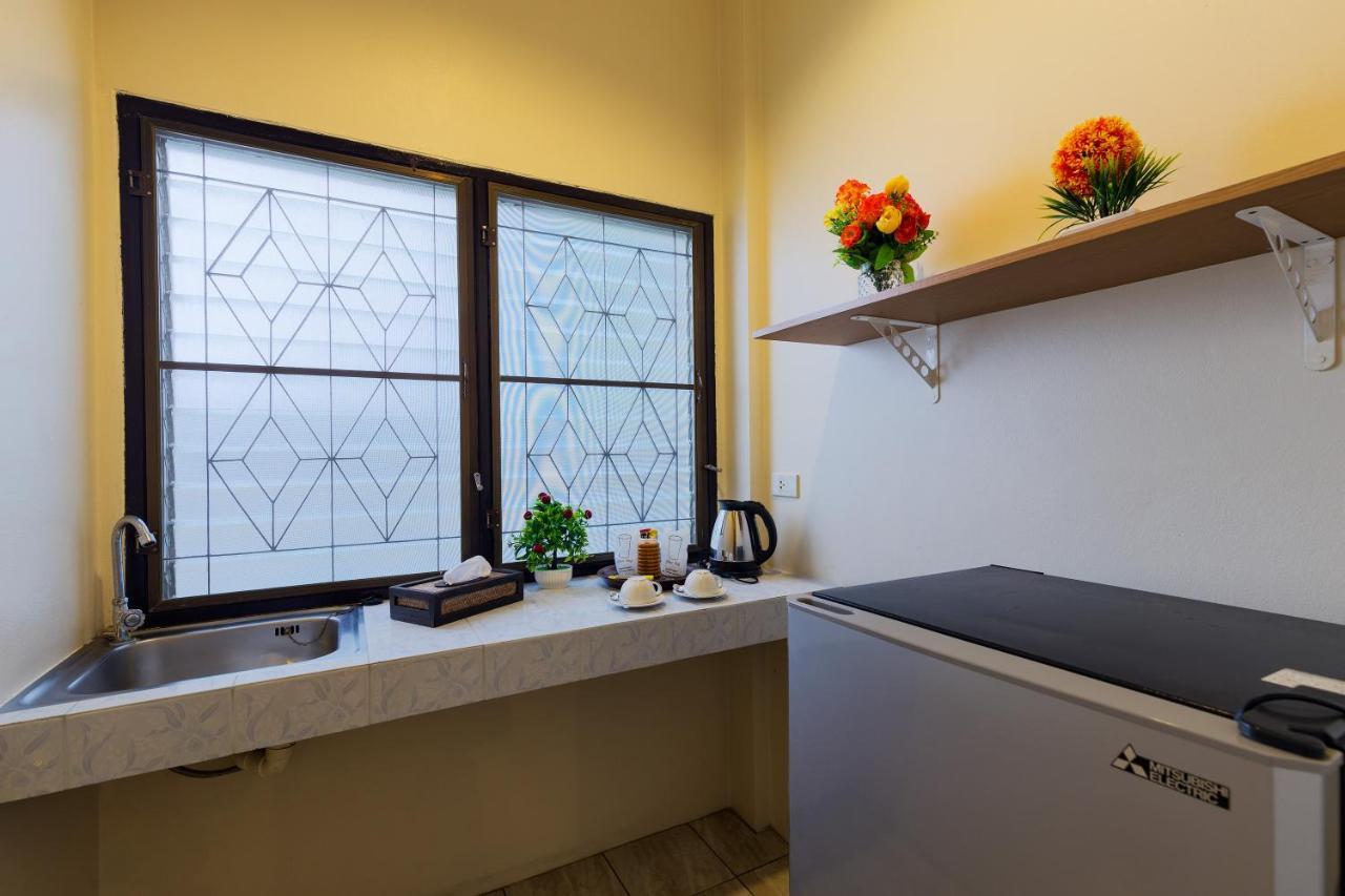 Smile House Karon Hotel Екстериор снимка
