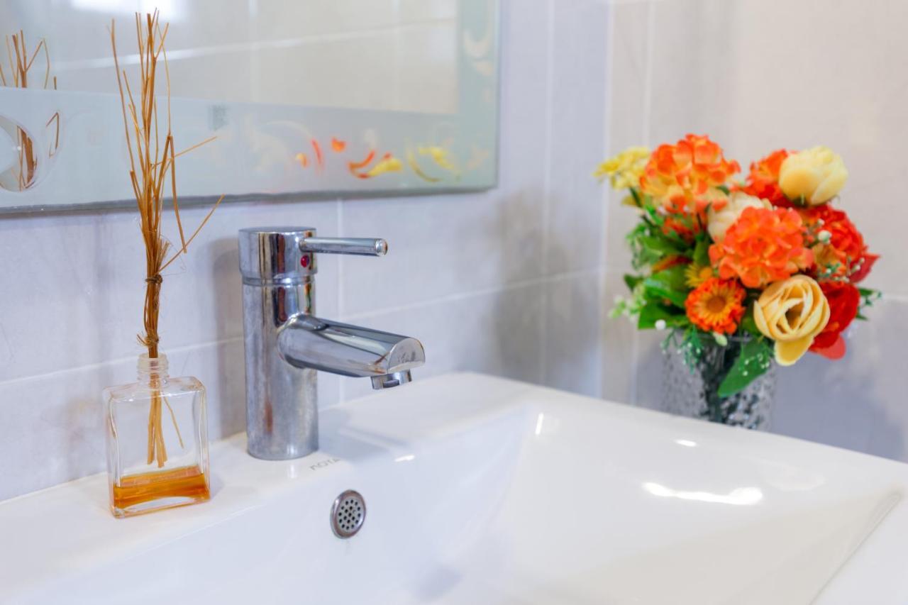 Smile House Karon Hotel Екстериор снимка