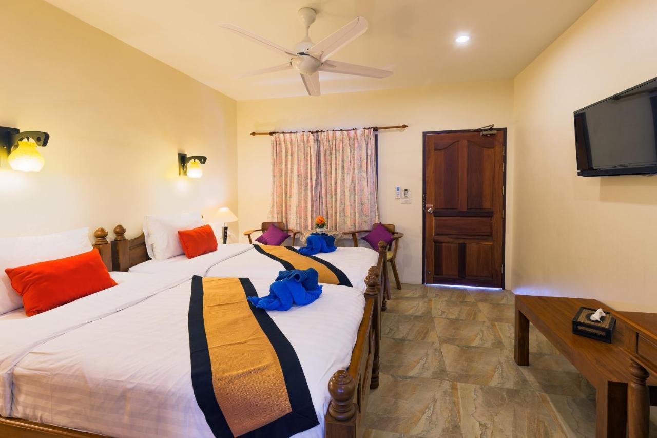 Smile House Karon Hotel Екстериор снимка